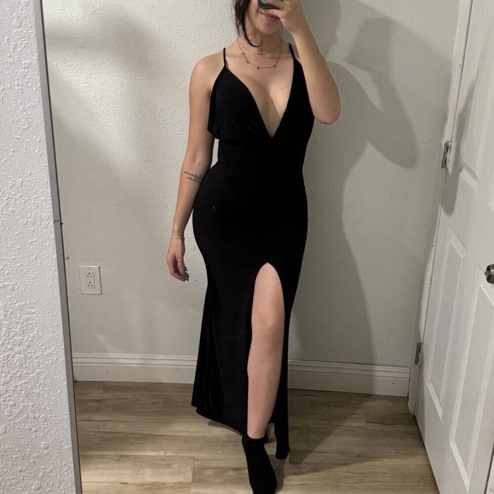 Women’s Boohoo Night Black Dress Size 6 Long Slit Bodycon